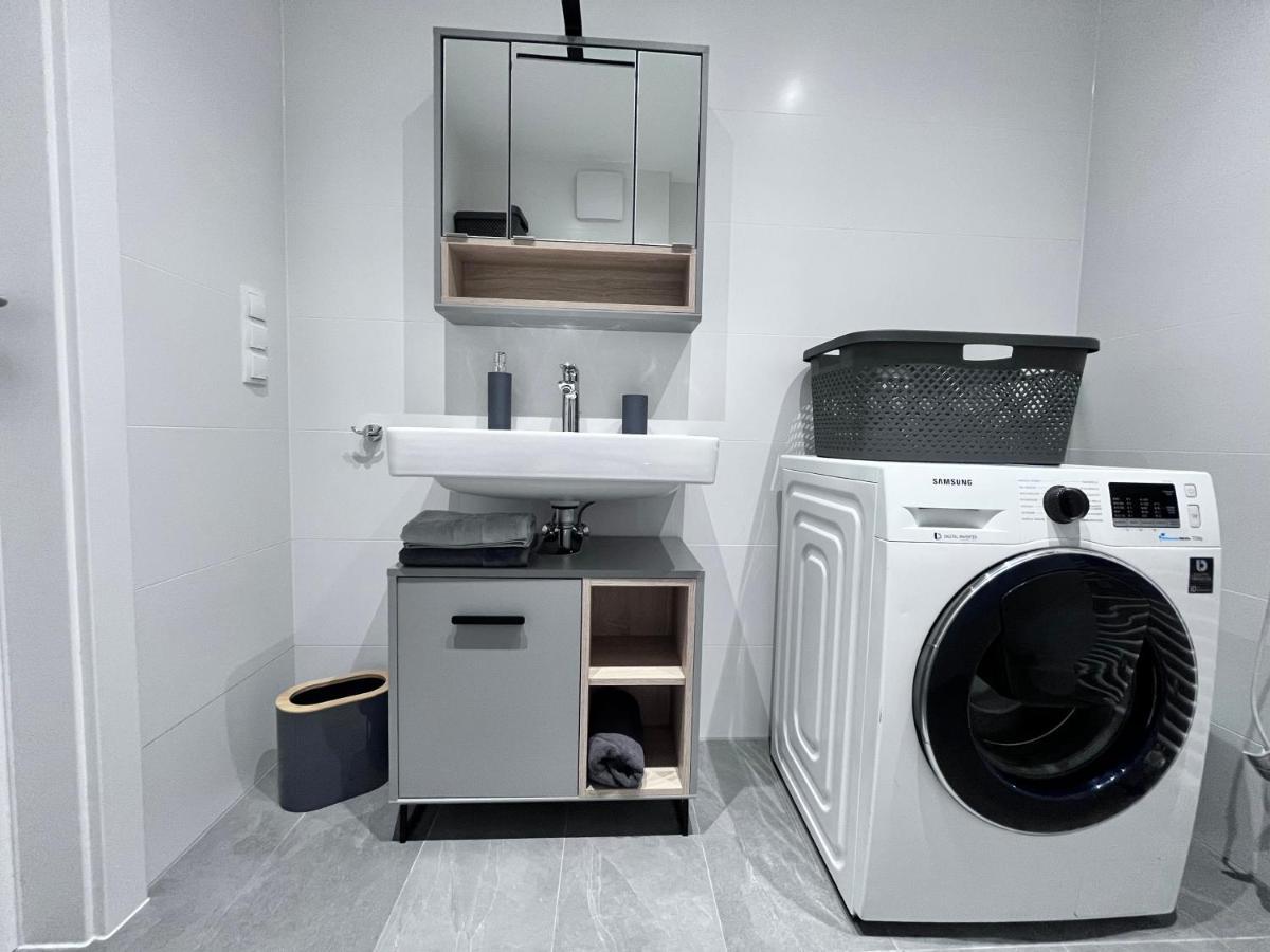 Danube22 Apartment Вена Экстерьер фото