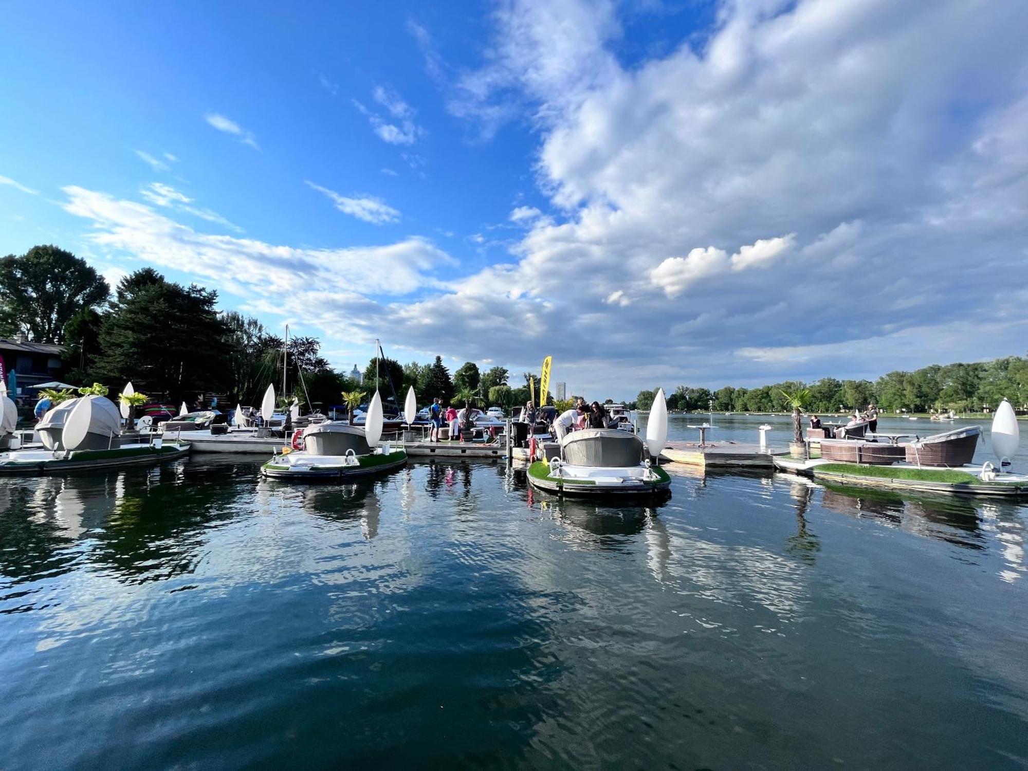 Danube22 Apartment Вена Экстерьер фото